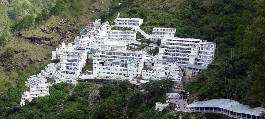 4 Days Vaishno Devi Tour Package with Jammu & Shivkhori